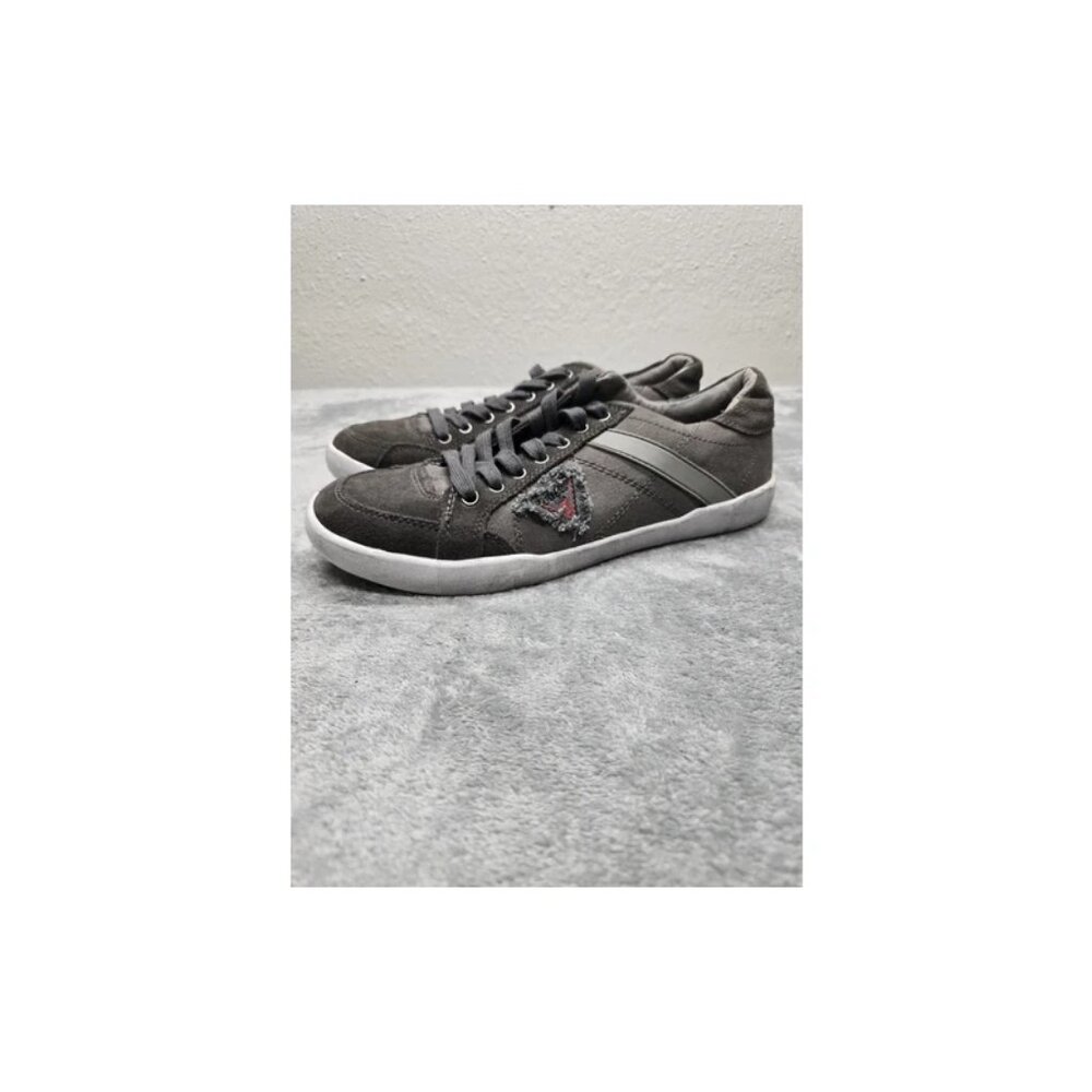 Guess Gmorestes‎ 2 Shoes Mens 11 Brown/Gray (New Old Stock)
